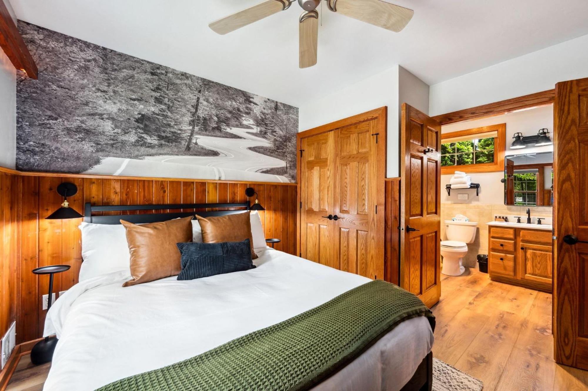 Spruce & Shore Motel Fish Creek Extérieur photo